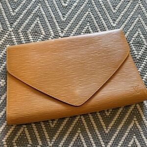 Louis Vuitton envelope Tan Clutch